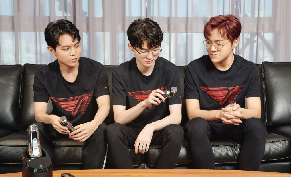 J9-Faker迎来五赛季出色发挥，澳大利亚队观众热烈欢呼！